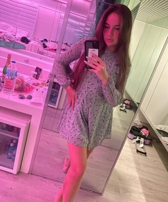 Аппетитная красотка с ангельским лицом и горячим темпераментом ждет встречи с обаятельным мужчиной. Ты откроешь для себя новые грани удовольствия. Звони скорее! 2359, 23 года